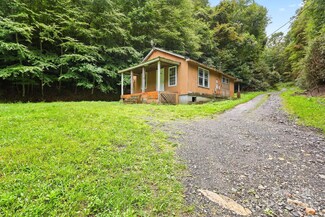 809 Long Branch Rd, Lansing, NC 28643