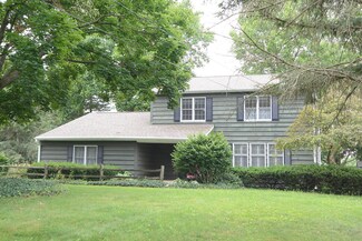 5187 Simmons St, Kalamazoo, MI 49004