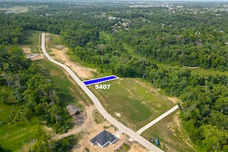 5407 Seminole Valley Trail NE, Cedar Rapids, IA 52411