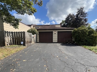 10 Wake Robin Terrace, West Henrietta, NY 14586