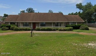 112 Queens Cir, Panama City, FL 32405