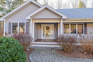 5 Patricia Ln, Amherst, NH 03031