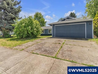 4744 Ravine Ct NE, Salem, OR 97305