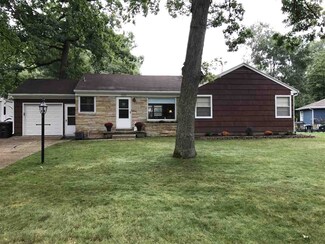 1210 Black Oak Dr, South Bend, IN 46617