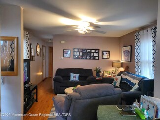 40 Coke Ave, Avenel, NJ 07001