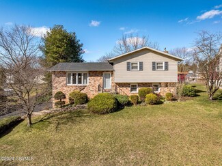 17 Spottswood Dr, Milton, PA 17847