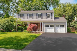 1332 Castleton Rd N, Columbus, OH 43220