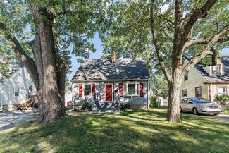 9027 Revere Ct, Munster, IN 46321