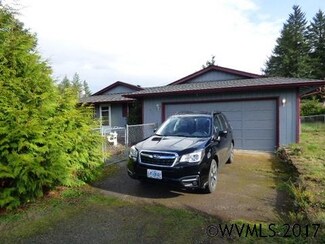 904 SE 2nd Ave, Mill City, OR 97360