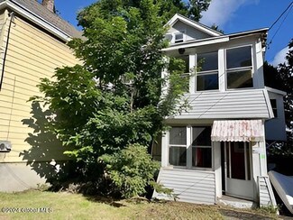 885 Yorkston St, Schenectady, NY 12303