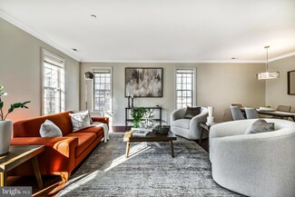 301 Admirals Way Unit 1702, Philadelphia, PA 19146