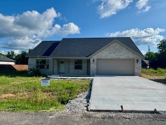 8 Cannich Ln, Bella Vista, AR 72715