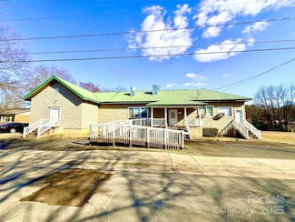 19412 S Hill St, Cornelius, NC 28031