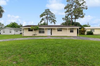 683 Snead Cir, West Palm Beach, FL 33413