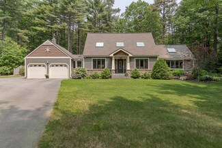 77 Schanda Dr, Newmarket, NH 03857
