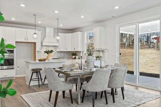 4018 Caymen Bay Ct, Tega Cay, SC 29708
