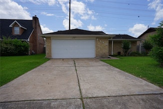 3130 Windmill St, Sugar Land, TX 77479