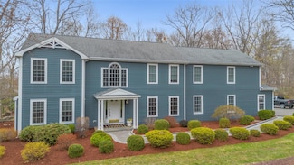 31 Farm Lake Ct, Carmel, NY 10512