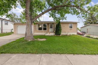 18 Crestwood Dr, Rapid City, SD 57701