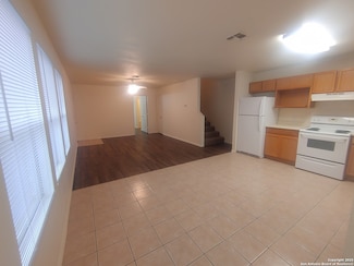 3832 Maverick Creek Rd, San Antonio, TX 78247