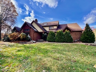 731 N Munroe Rd, Tallmadge, OH 44278