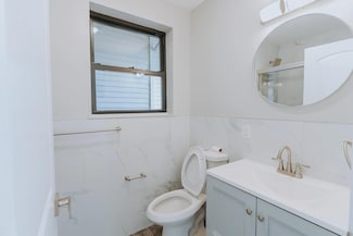 32 Irving St, Jersey City, NJ 07307