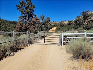 3131 Whispering Pines Rd, Wrightwood, CA 92397