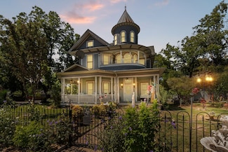 200 NW 4th St, Hubbard, TX 76648