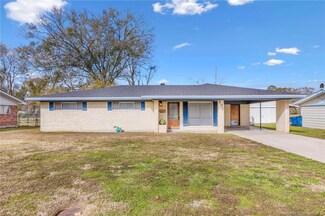 131 Greenwood Dr, Jennings, LA 70546