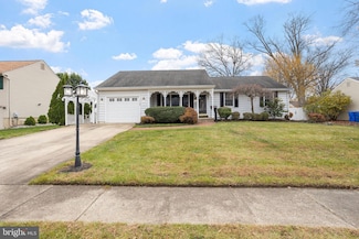 228 Aqua Ln, Delran, NJ 08075