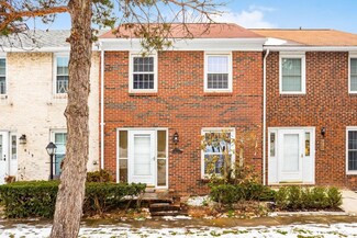 621 Simbury St Unit D6, Columbus, OH 43228