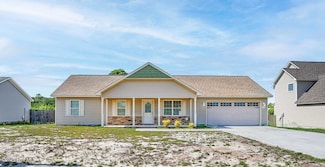 213 Lockwood Ct, Hubert, NC 28539