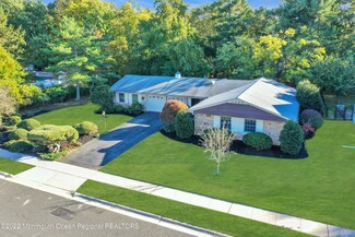74 Idlewild Ln, Matawan, NJ 07747