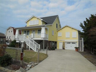 34 Fish Camp Ln, Ocracoke, NC 27960