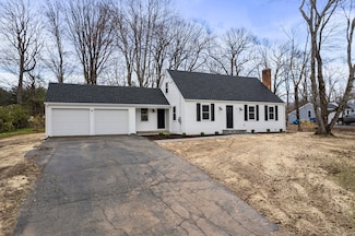 3 Julie Ln, Bloomfield, CT 06002