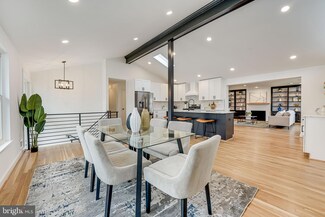5108 Sutton Place, Alexandria, VA 22304