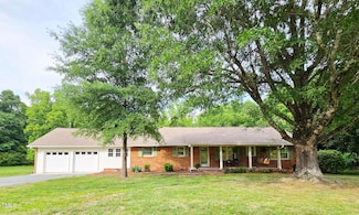 3669 W Greensboro Chapel Hill Rd, Liberty, NC 27298