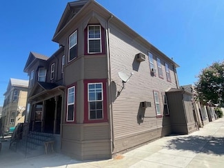 102 N Aurora St, Stockton, CA 95202