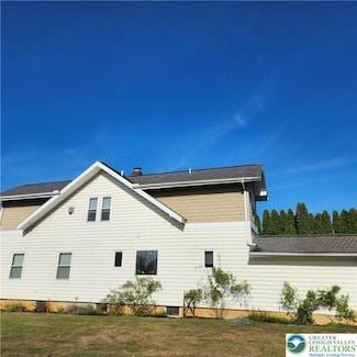 41 N 7th St, Coplay, PA 18037