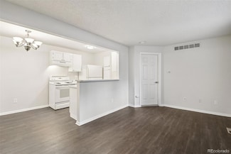 6705 S Field St Unit 803, Littleton, CO 80128