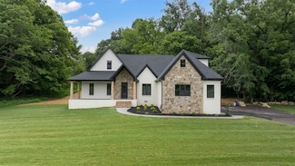 1736 Leyben Ct, Bowling Green, KY 42103