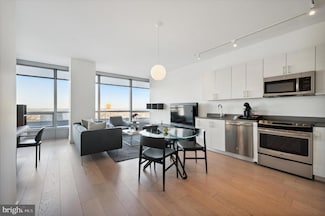 2930 Walnut St Unit 3815, Philadelphia, PA 19104