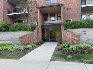 740 Weidner Rd Unit 206, Buffalo Grove, IL 60089