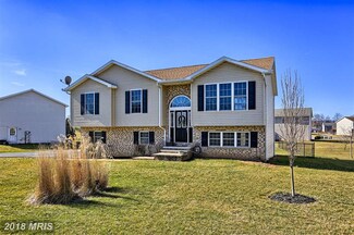1083 Ashton Dr, Shippensburg, PA 17257