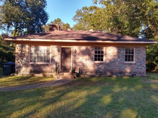 1180 Pleasant Pines Rd, Mount Pleasant, SC 29464