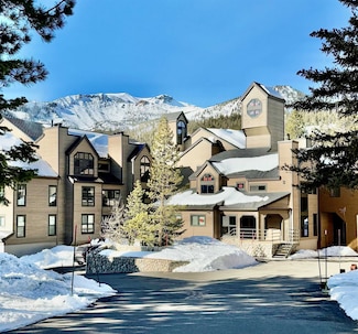 865 Majestic Pines Dr Unit 104, Mammoth Lakes, CA 93546