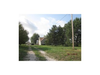 9403 E 335th St, Drexel, MO 64742