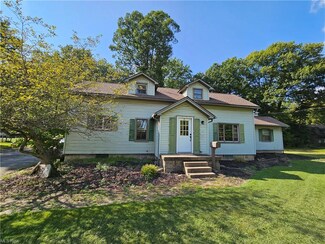 533 N High St, Cortland, OH 44410