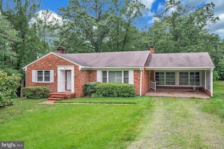 857 Mountain View Rd, Fredericksburg, VA 22406