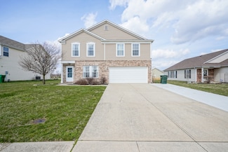 1221 Boulder Ln, Fortville, IN 46040